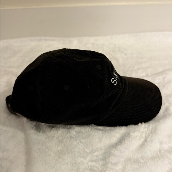 Supreme New York Black Corduroy Hat Strapback - Picture 2 of 3